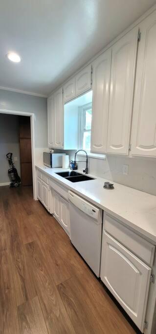 Newly Furnished Pool House Villa Los Angeles Exterior photo